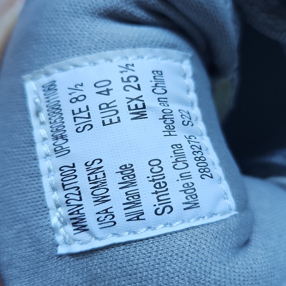 New Avia Gray Shimery Athletic Sneakers - Picture 10 of 11